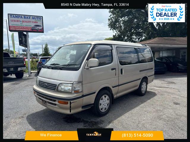 TOYOTA HIACE (JAPAN SIENNA) - View 1