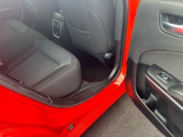 Dodge Charger - Thumbnail 14