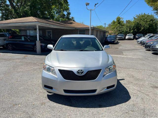 TOYOTA CAMRY - Thumbnail 2