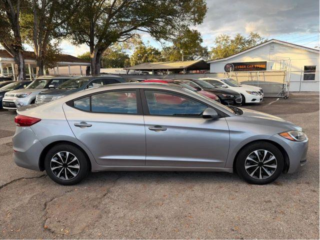 HYUNDAI ELANTRA - Thumbnail 4