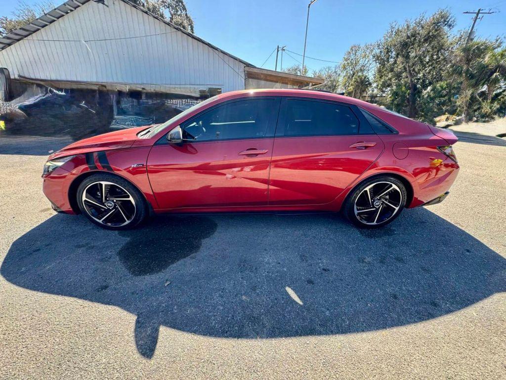 Hyundai Elantra - Thumbnail 12