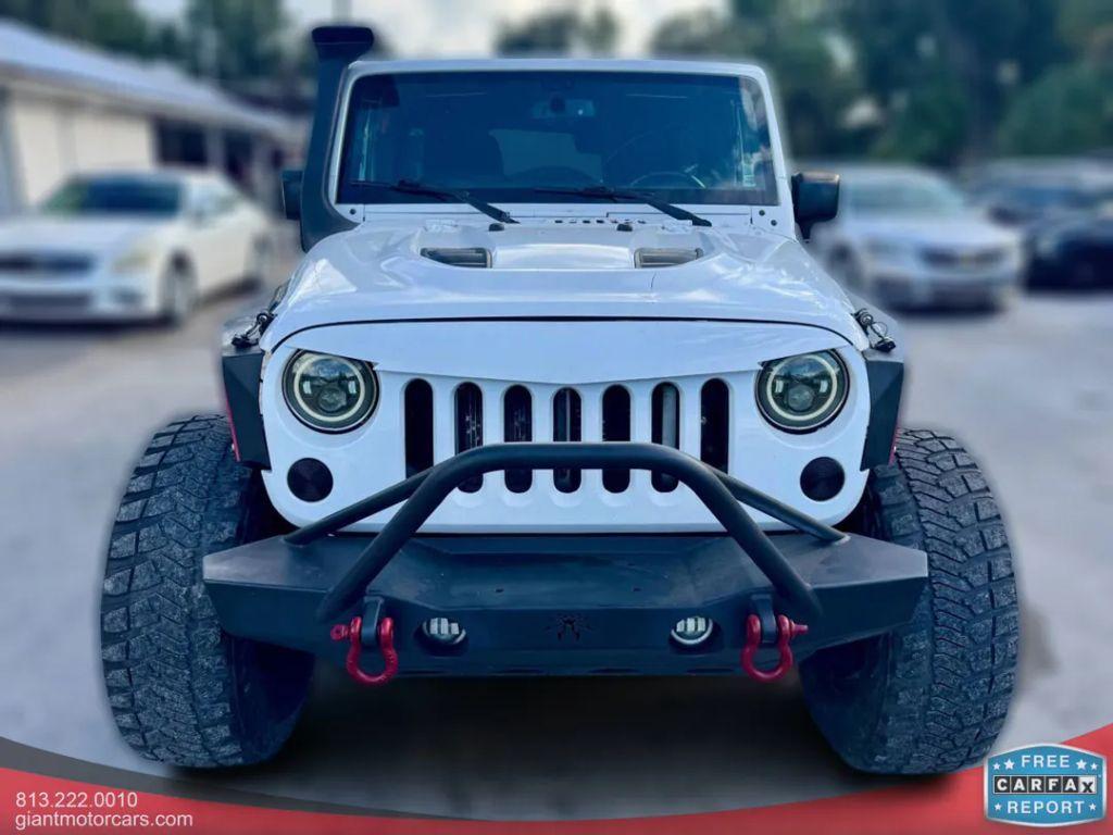 Jeep Wrangler - Thumbnail 8
