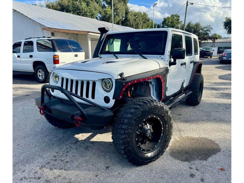 Jeep Wrangler - Thumbnail 15