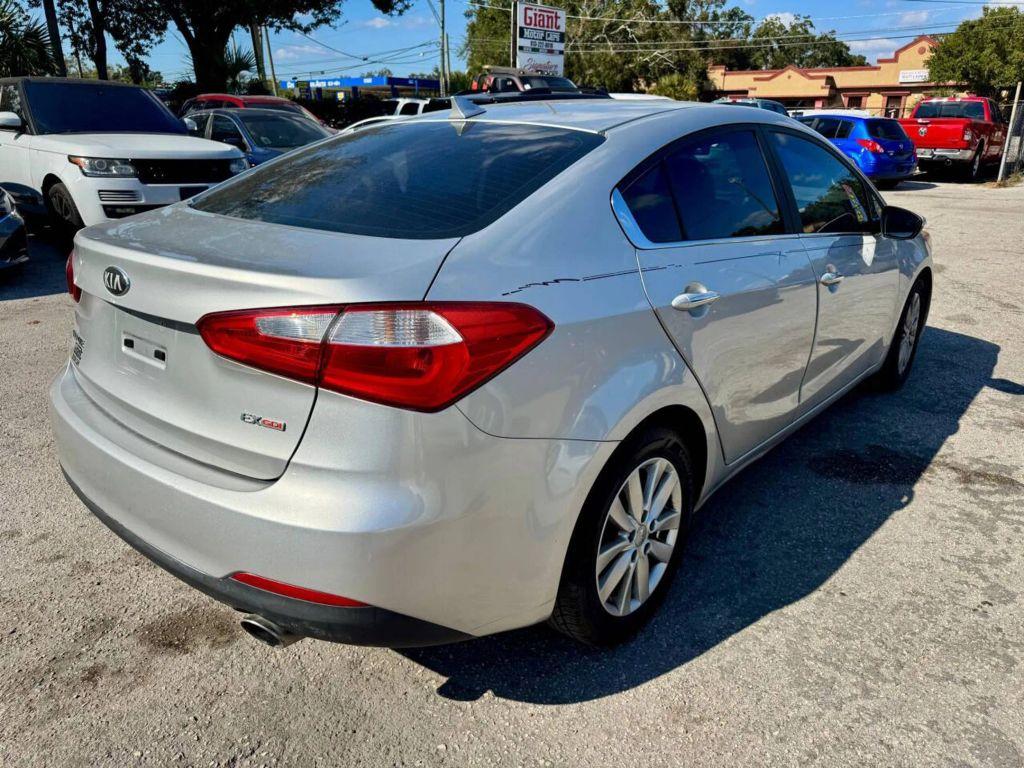 Kia Forte - Thumbnail 18