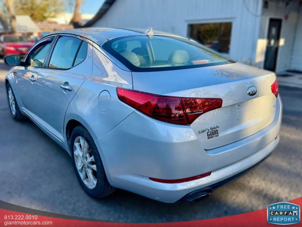Kia Optima - Thumbnail 13