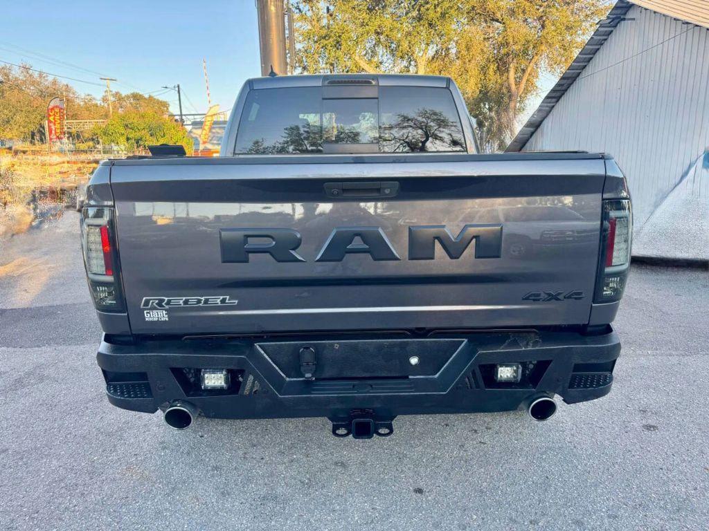 Ram 1500 Crew Cab - Thumbnail 16