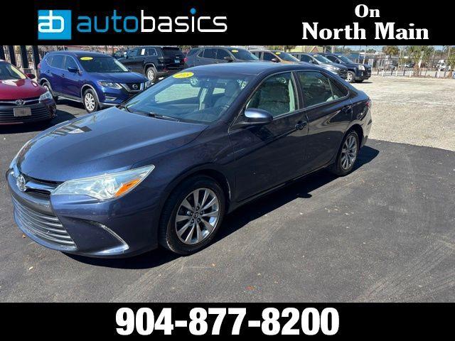 Toyota Camry - Thumbnail 2