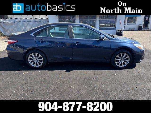 Toyota Camry - Thumbnail 5