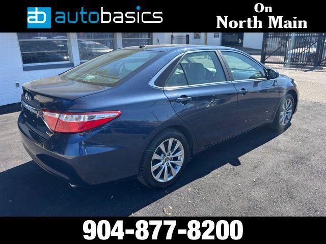 Toyota Camry - Thumbnail 15