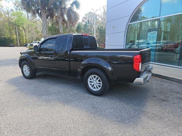 Nissan Frontier - Thumbnail 3