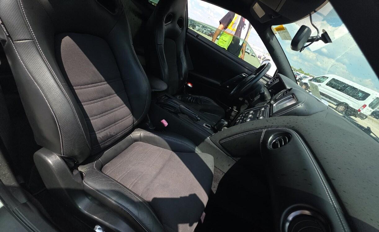 Nissan Gt-R Premium - View 1