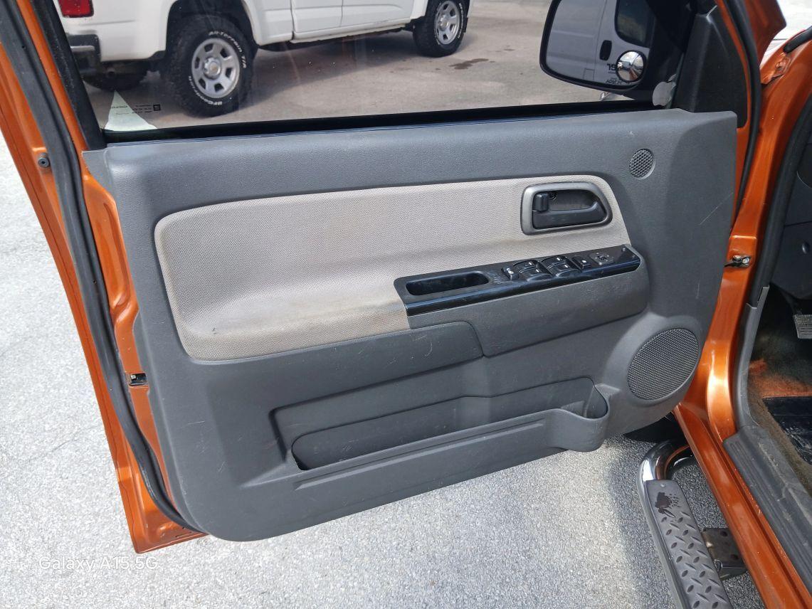 Chevrolet Colorado Crew Cab - Thumbnail 10