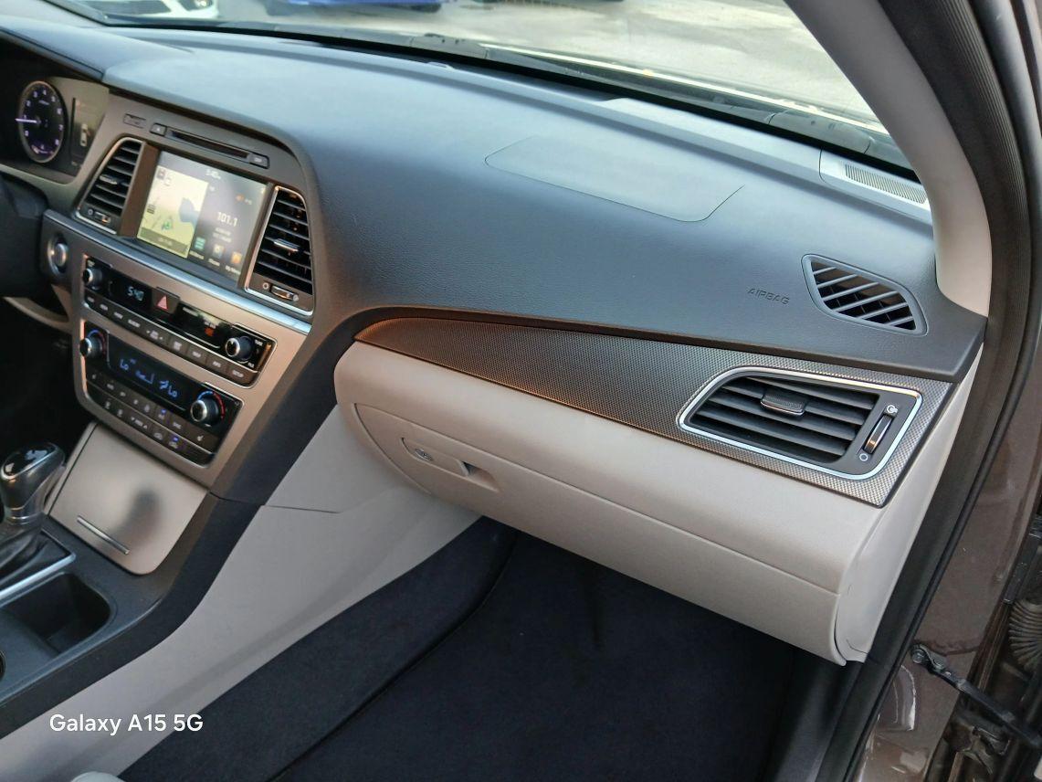 Hyundai Sonata - Thumbnail 20