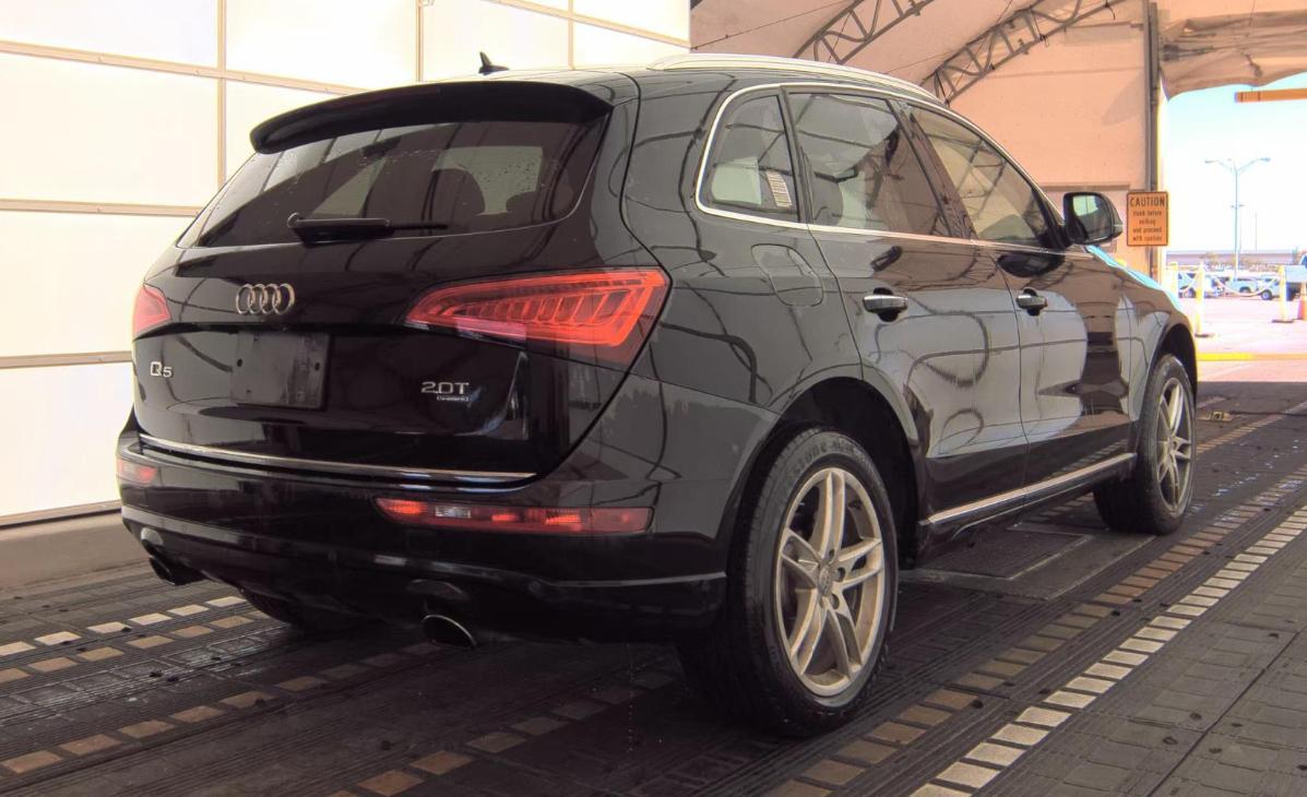 Audi Q5Quattro Premium Plus 2.0T 4Dr Suv - Thumbnail 4