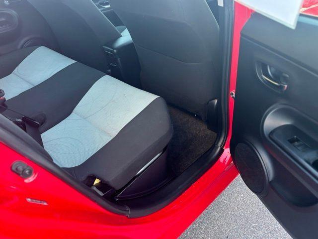 Toyota Prius c - Thumbnail 15