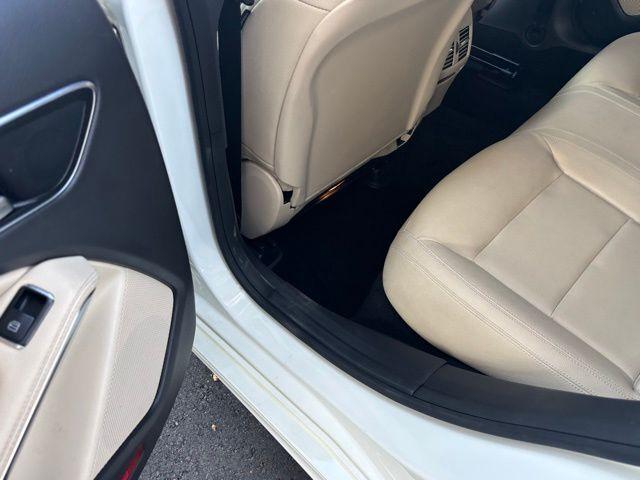 Mercedes-Benz CLA - Thumbnail 20