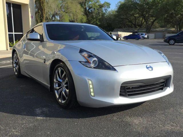 NISSAN 370Z - Thumbnail 2