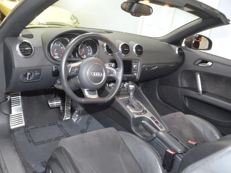 Audi Tt 2.0T Premium Plus *Convertible*Premium Plus*Quattro*2.0T - Thumbnail 16