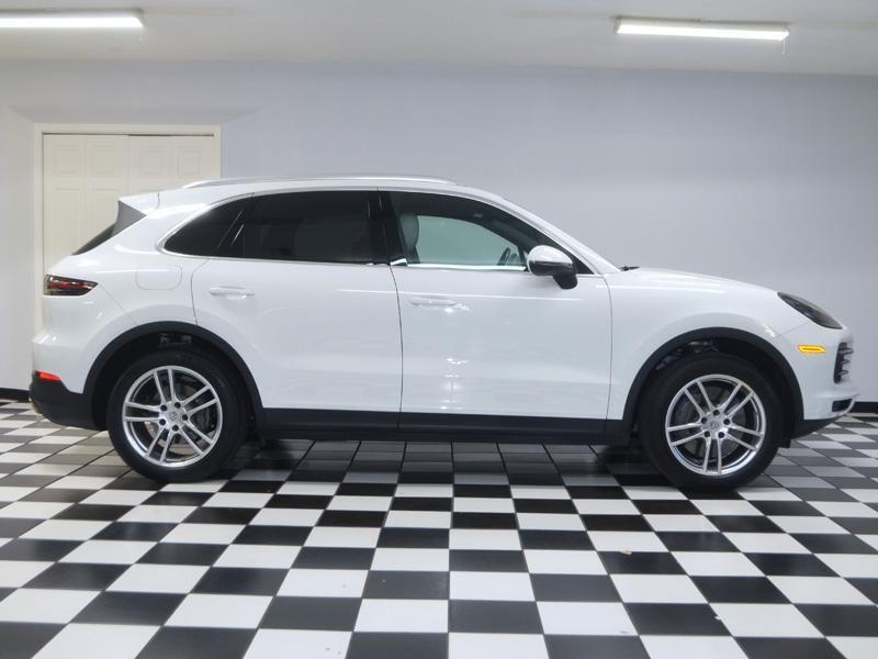 Porsche Cayenne S *1 Owner*Premium +*Park Assist*100K+ Msrp*17,800 Mi* - Thumbnail 9