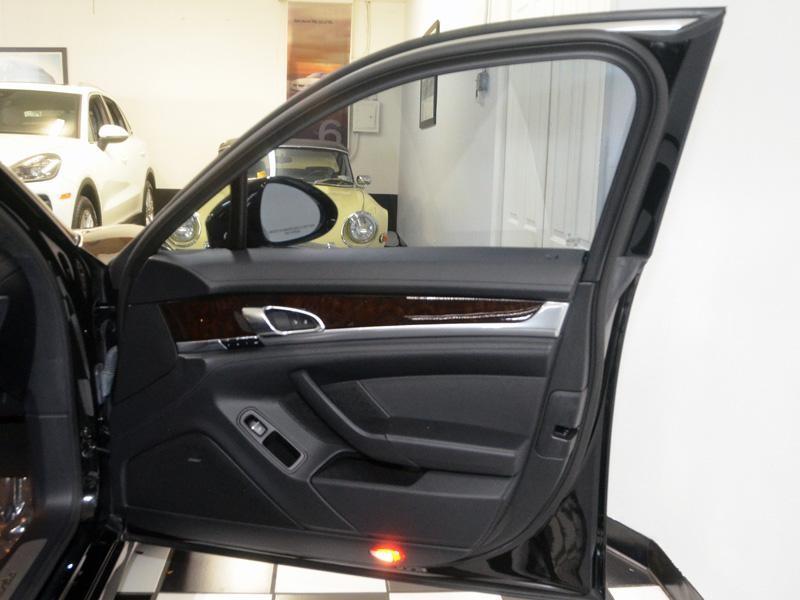 Porsche Panamera Turbo *1 Owner*Sport/Premium*Pasm*11K Mi*158K Msrp* - Thumbnail 18