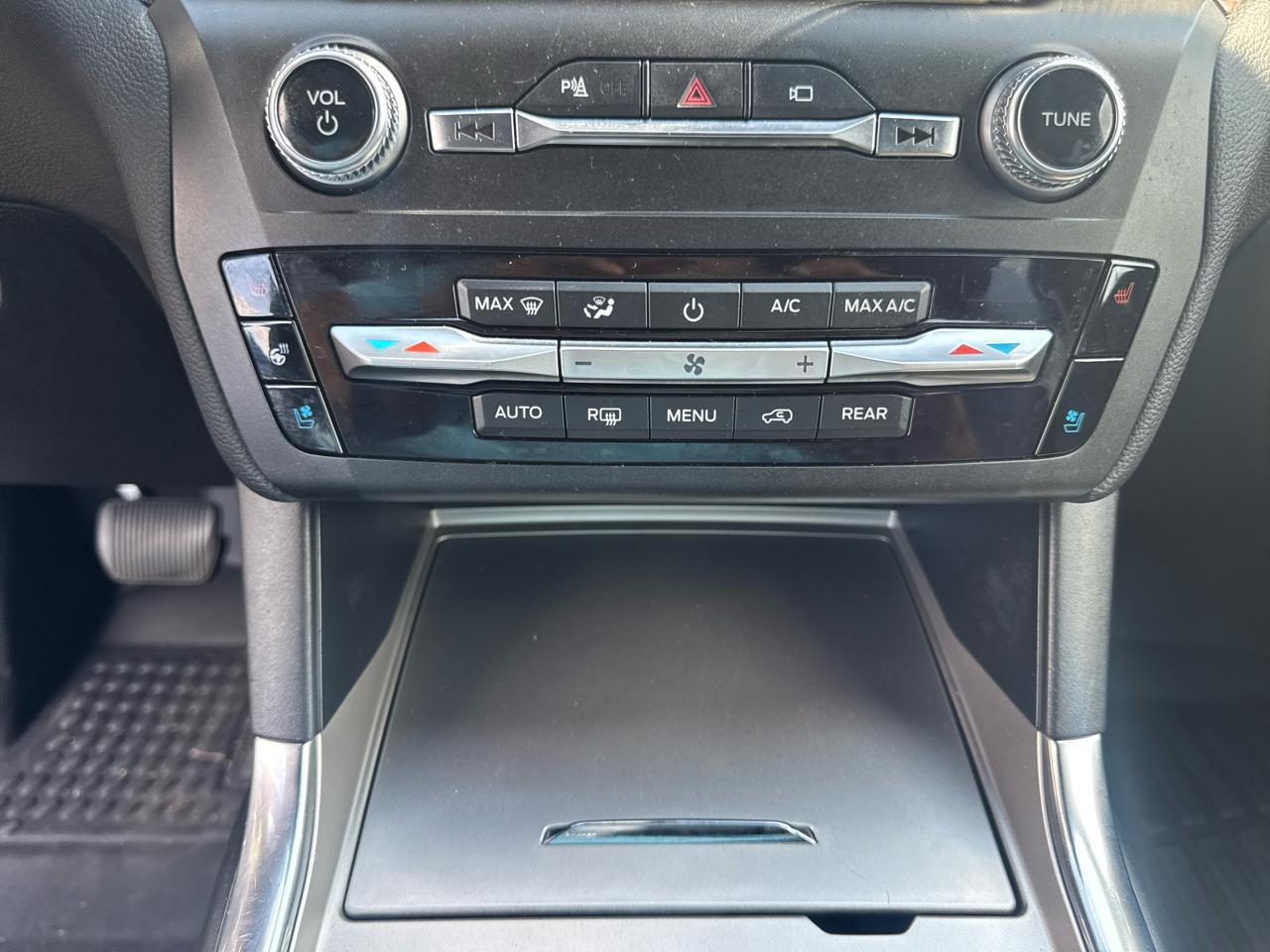 Ford Explorer Limited Awd - Thumbnail 20