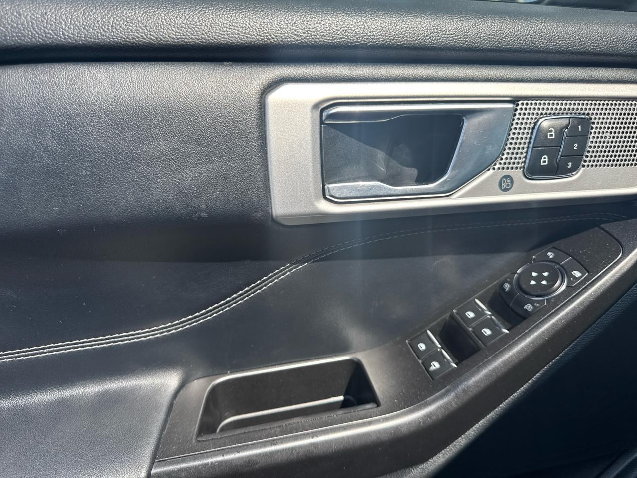 Ford Explorer Limited Awd - Thumbnail 12