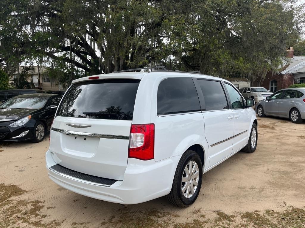 Chrysler Town & Country Touring - Thumbnail 7