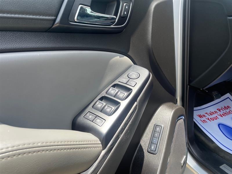 Chevrolet Tahoelt 2Wd - Thumbnail 13