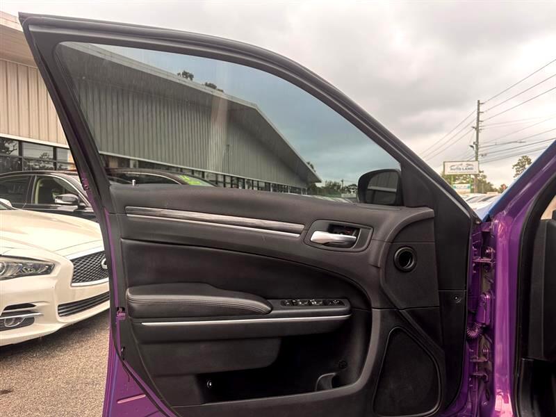 Chrysler 300Touring - Thumbnail 8