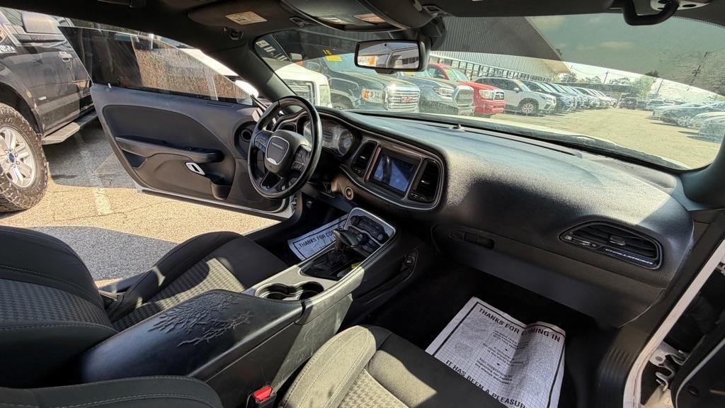 Dodge Challengersxt Rwd - Thumbnail 17