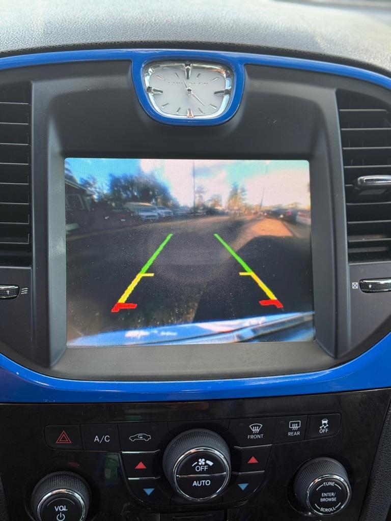 Chrysler 3004Dr Sdn Limited Rwd - Thumbnail 9