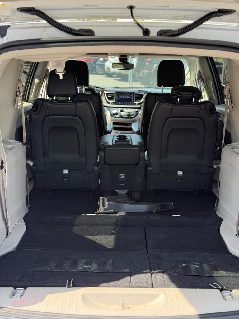 Chrysler Pacificatouring-L Fwd - Thumbnail 9