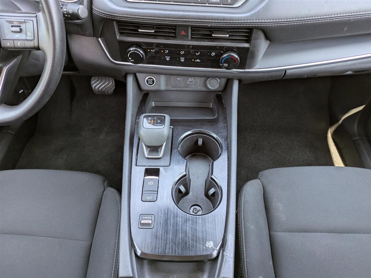 Nissan Rogues - Thumbnail 19