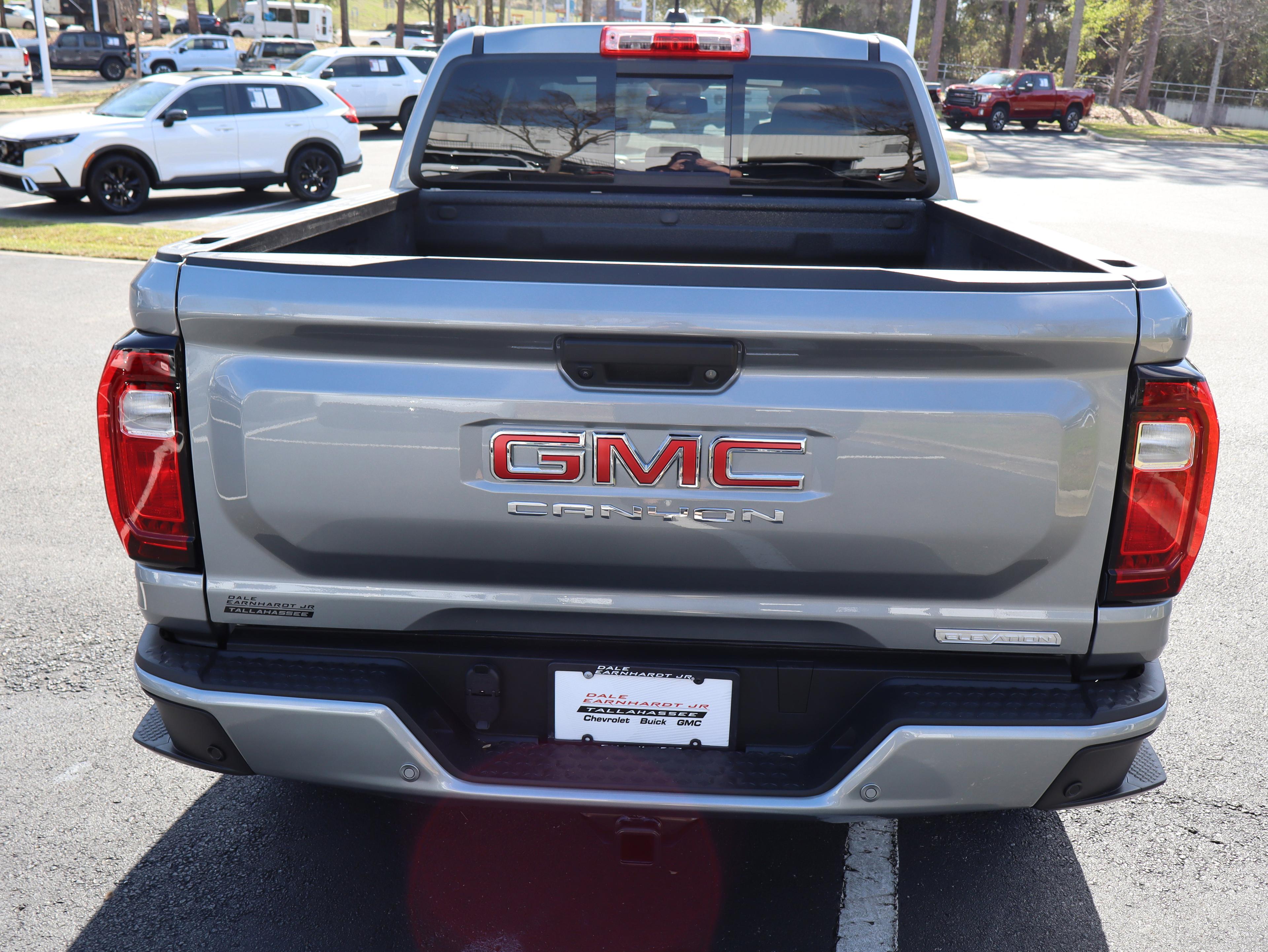 Gmc Canyon Elevation Rear Wheel Drive Crew Cab - Thumbnail 8