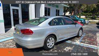 Volkswagen Passat - Thumbnail 17