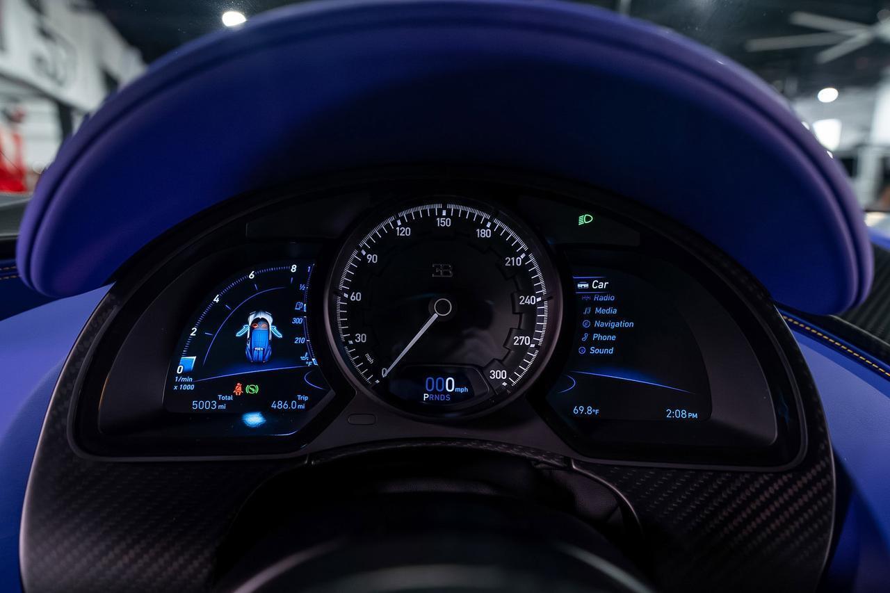 Bugatti Chiron - Thumbnail 13