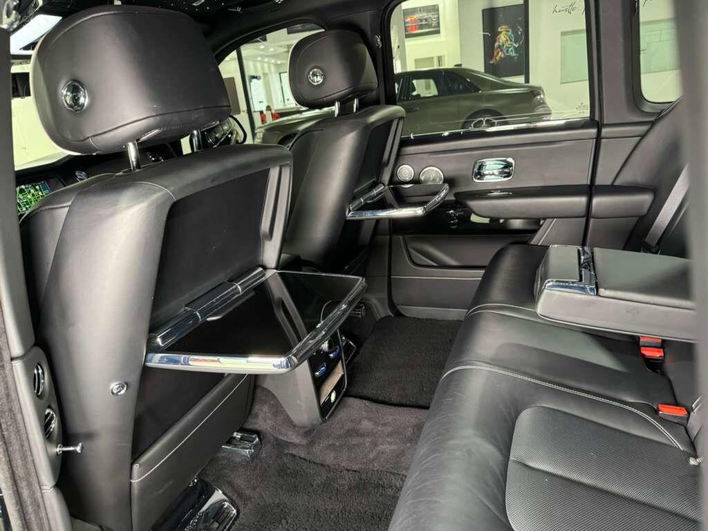Rolls-Royce Cullinan - Thumbnail 11