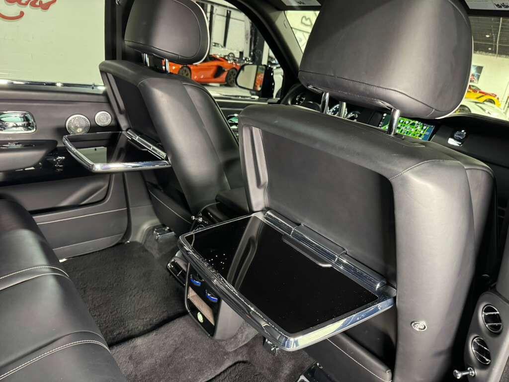 Rolls-Royce Cullinan - Thumbnail 16