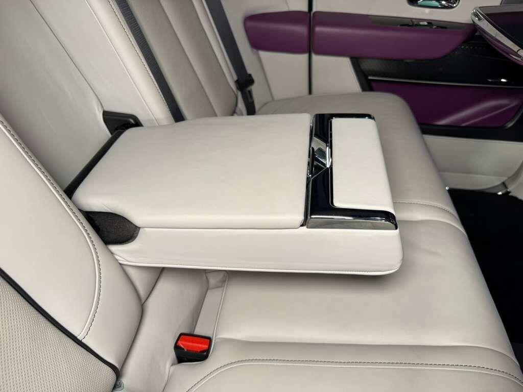 Rolls-Royce Cullinan - Thumbnail 14