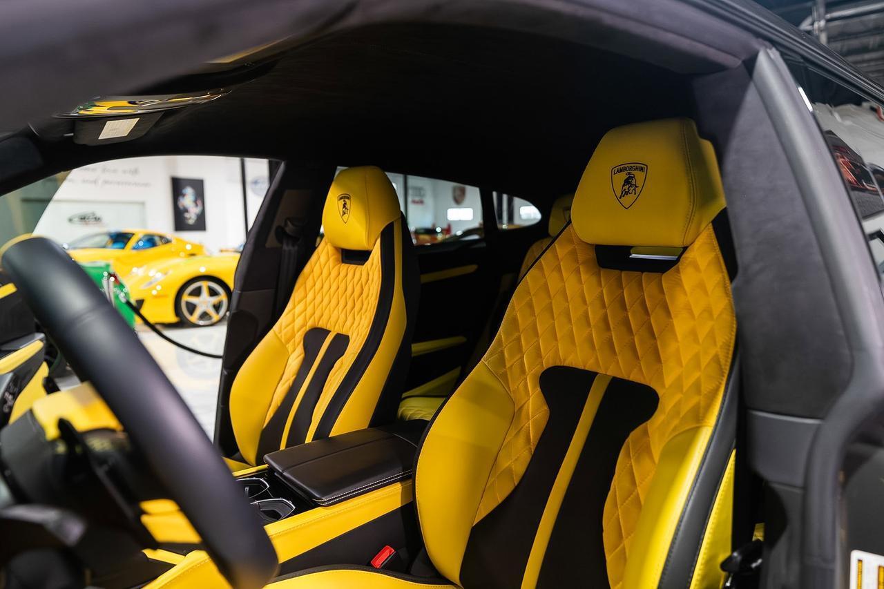 Lamborghini Urus - Thumbnail 9