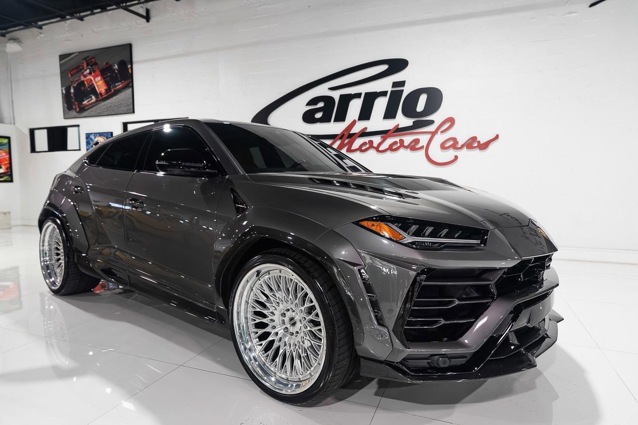Lamborghini Urus - View 1