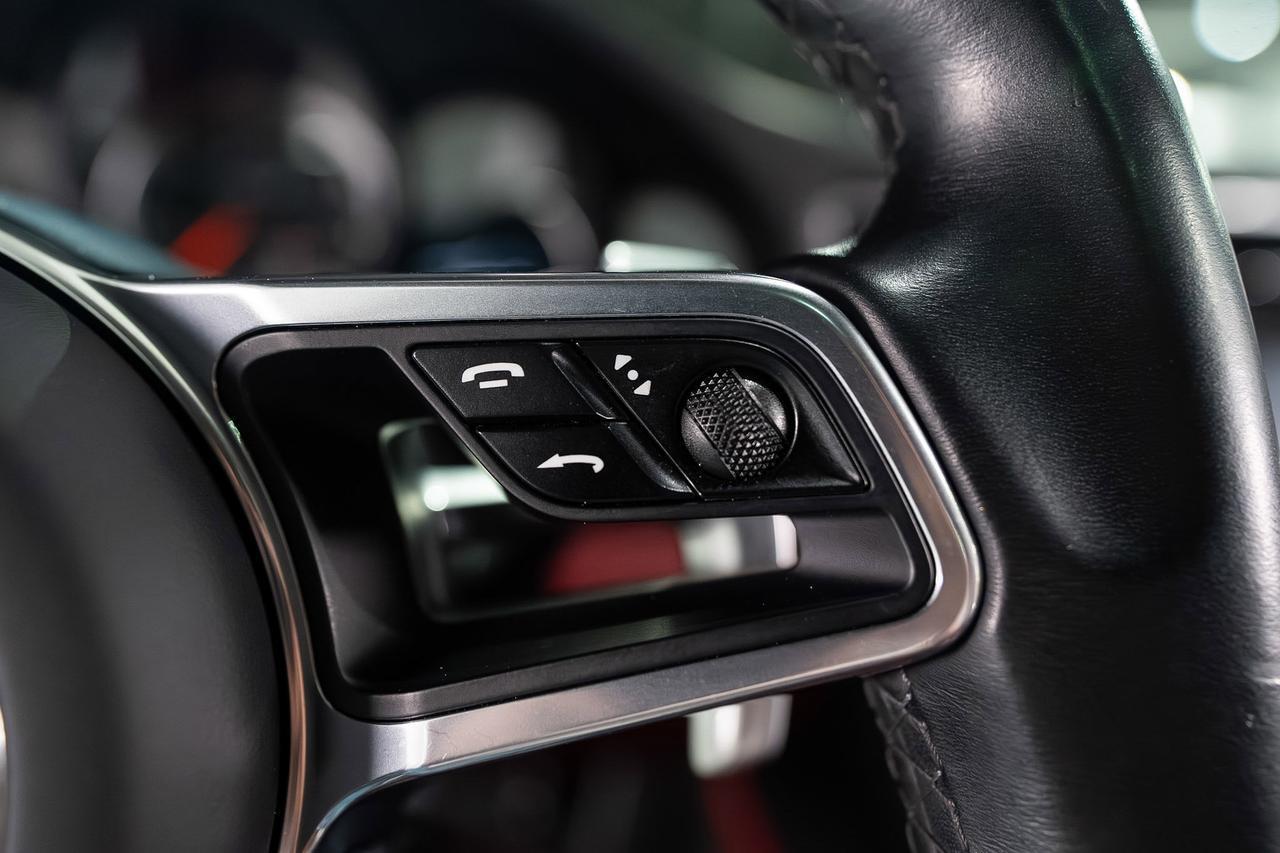 Porsche 911 - Thumbnail 18