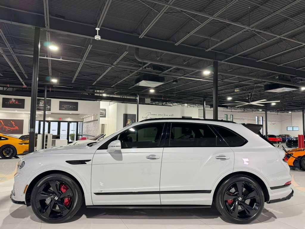 Bentley Bentayga - Thumbnail 4