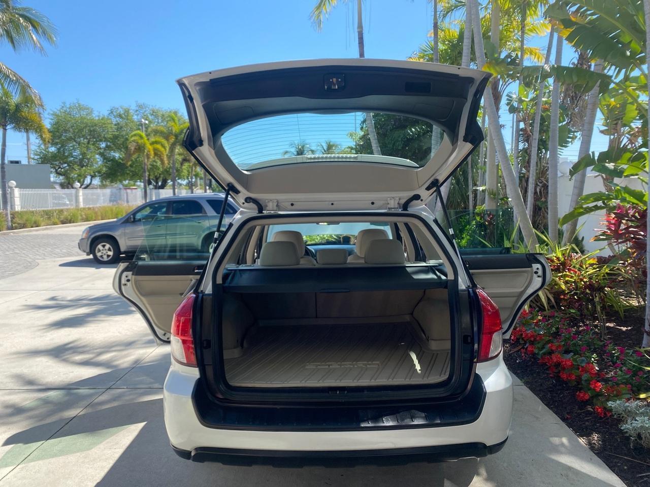 Subaru Outback - Thumbnail 16