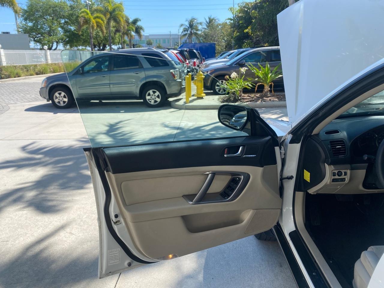 Subaru Outback - Thumbnail 10