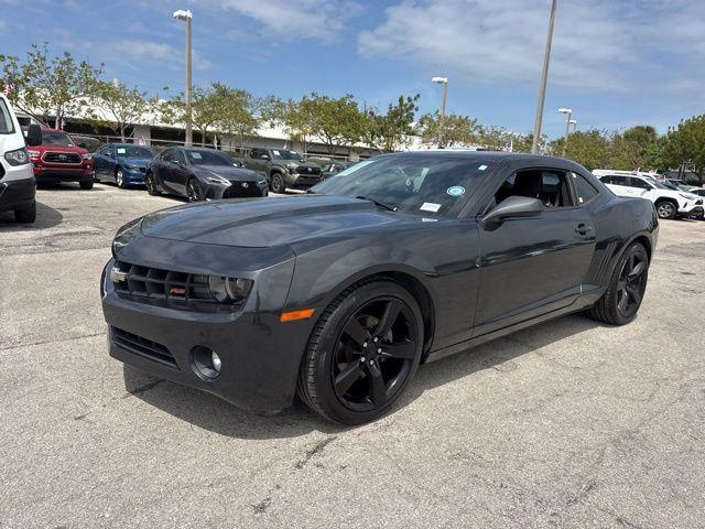 Chevrolet Camaro 1Lt In Hollywood Fl | 2G1Fb1E33D9213669 | Toyota Of Hollywood'S Amazinn Used Cars - Thumbnail 6
