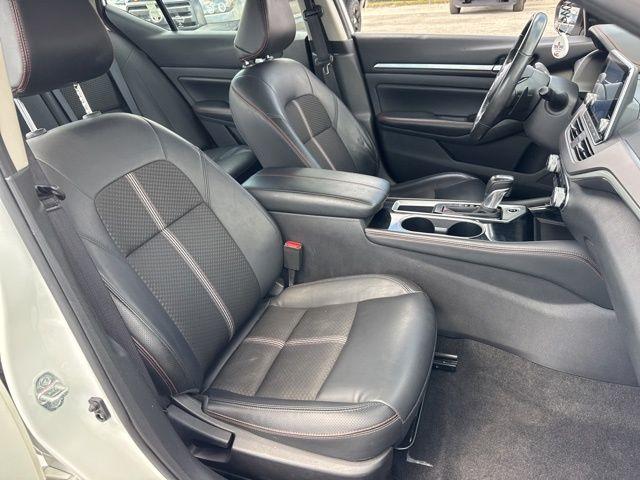 Nissan Altima 2.5 Sr In Hollywood Fl | 1N4Bl4Cv4Rn384210 | Toyota Of Hollywood'S Amazinn Used Cars - Thumbnail 20