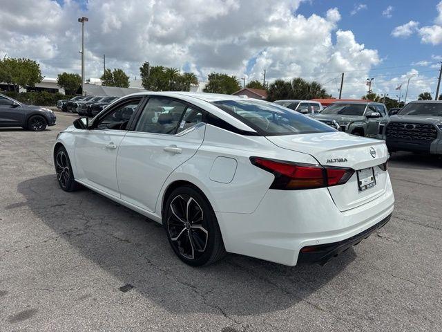 Nissan Altima 2.5 Sr In Hollywood Fl | 1N4Bl4Cv4Rn384210 | Toyota Of Hollywood'S Amazinn Used Cars - Thumbnail 12