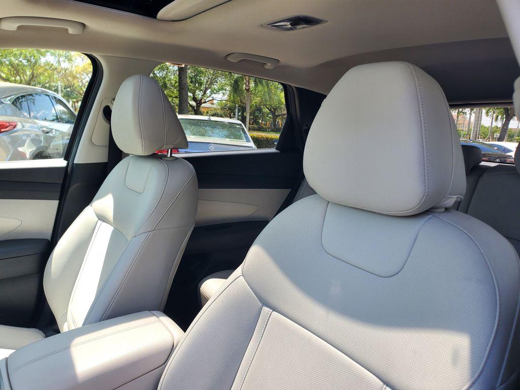 Hyundai Tucson Sel Convenience In Hollywood Fl | 5Nmjc3De6Sh503991 | Toyota Of Hollywood'S Amazinn Used Cars - Thumbnail 16