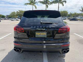 Porsche Cayenne - Thumbnail 12